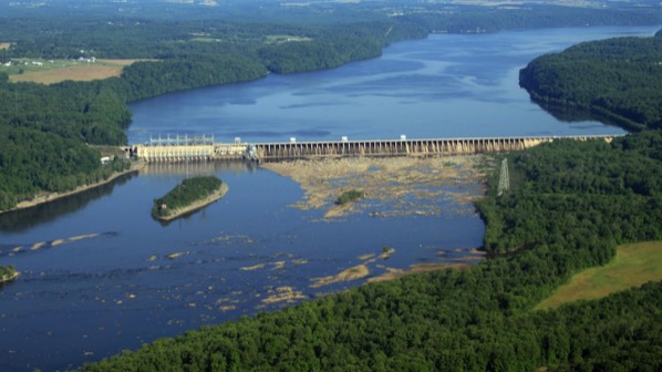 Conowingo hydroelectric dam on lower Susquehanna River