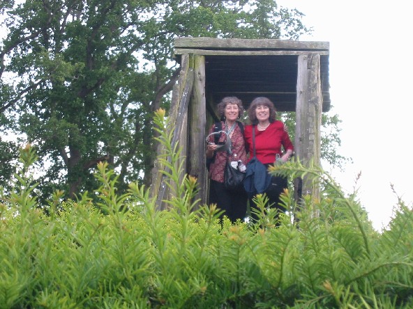Image of Jan and Mary 
Jane at a Bridge